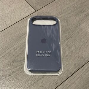 Apple iPhone 17 Air Silicone Case - Dark Gray